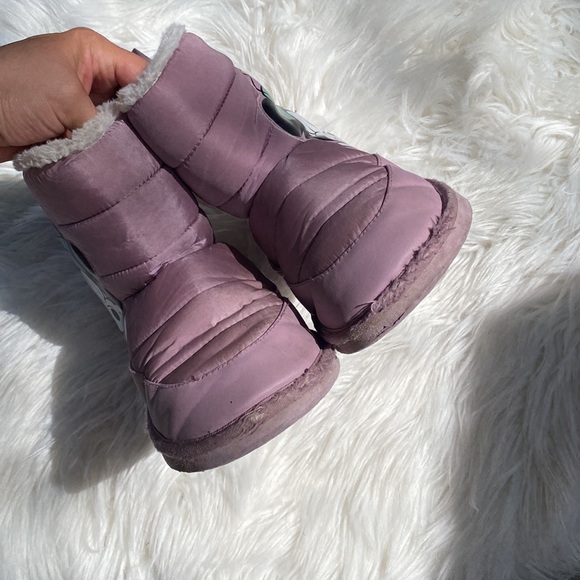 💕💜H&M Disney slip on boots 💕💜size 2-3 - Picture 5 of 9